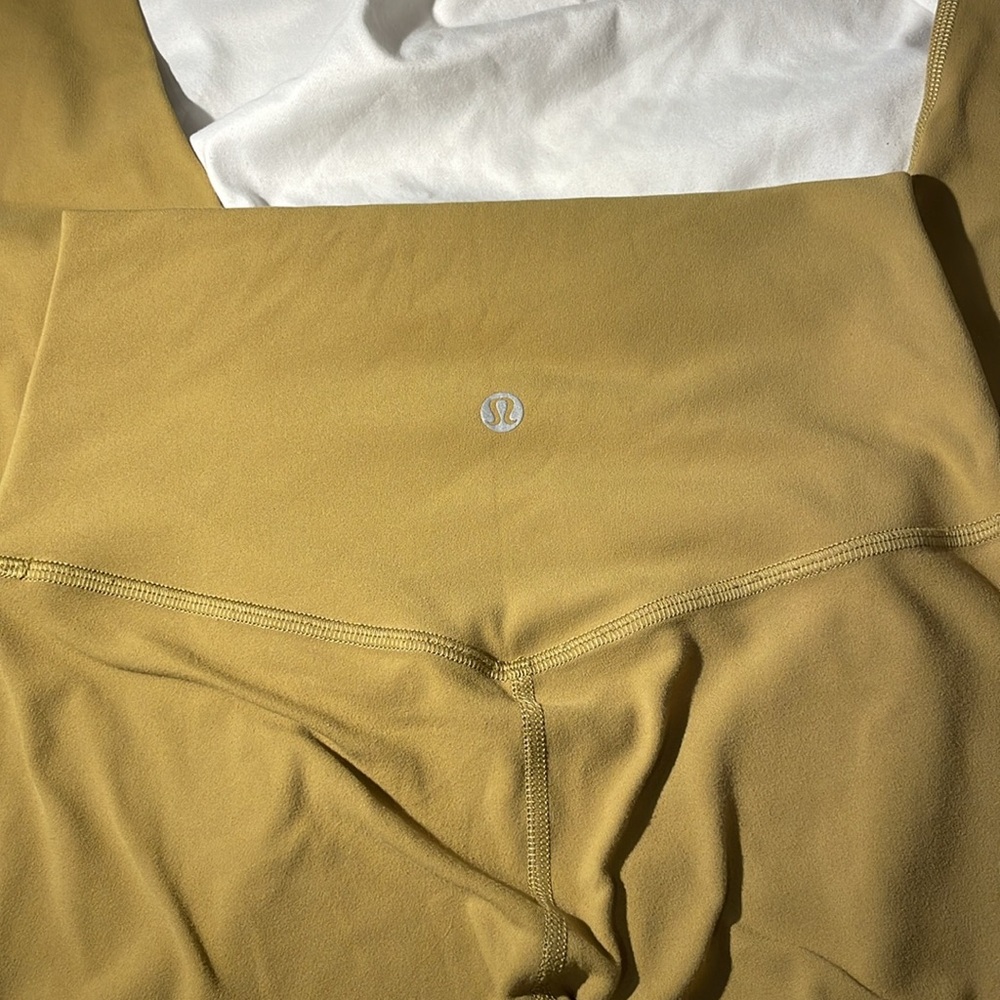 Lululemon Align Leggings 28”  Sz 4